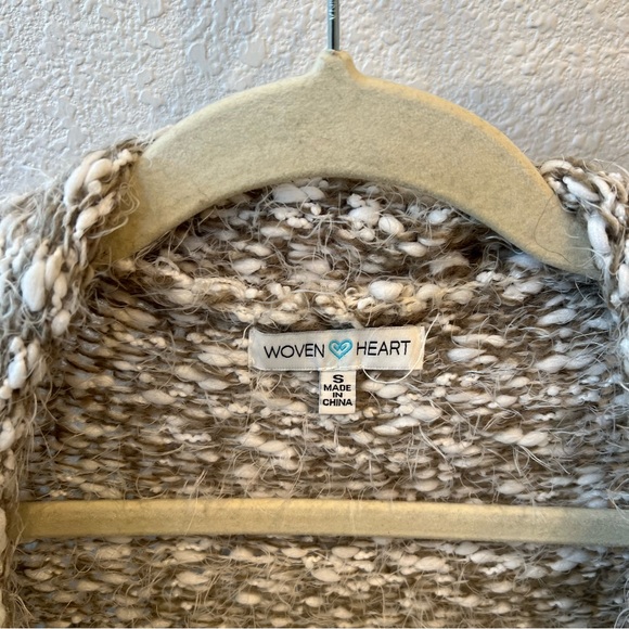 WOVEN HEART White and Grey Eyelash Cardigan - Picture 7 of 8